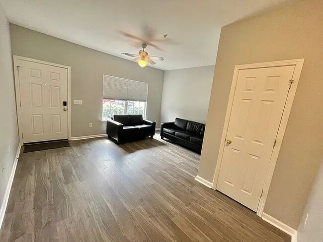 Photo - 128 University Village Dr