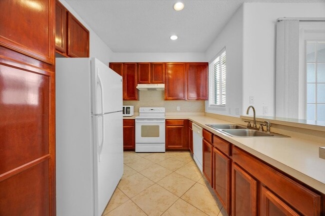 Photo - 2051 Island Brook Ln