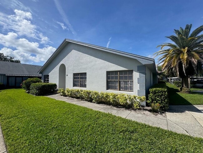 Building Photo - 2749 Countryside Blvd