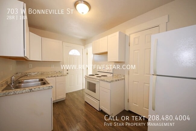 Photo - 703 W Bonneville St
