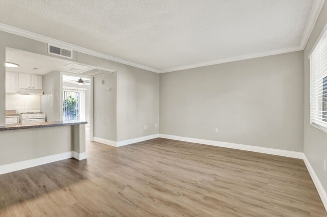Photo - 109 Oyster Bay Cir Unit 150