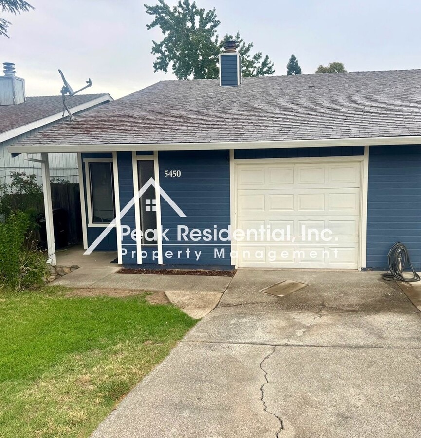 Spacious Fair Oaks 2bd/1ba Duplex with 1 C... - Spacious Fair Oaks 2bd/1ba Duplex with 1 C... House