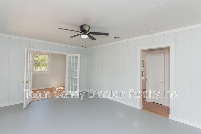 Photo - 1217 Poppy Ave