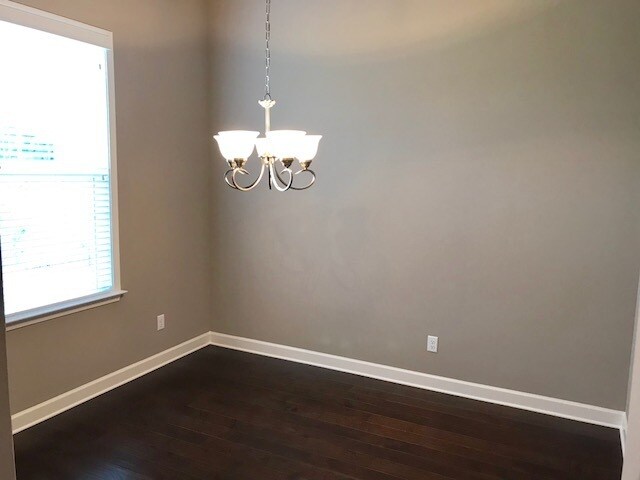 Photo - CourtlyCircleWest8565 Unit 1