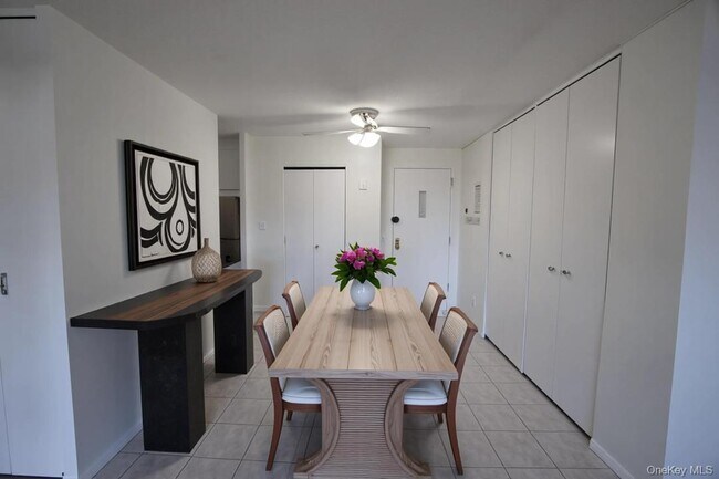 Photo - 118-17 Union Tpke Un Unidad 2E