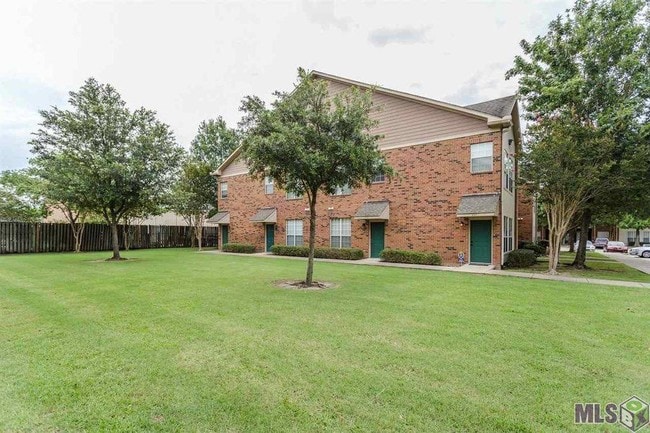 Unit #1605 is far corner - 710 E Boyd Dr Unit #1605