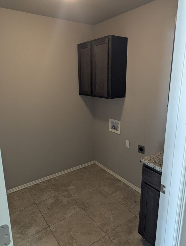 Photo - 504 W Weymouth