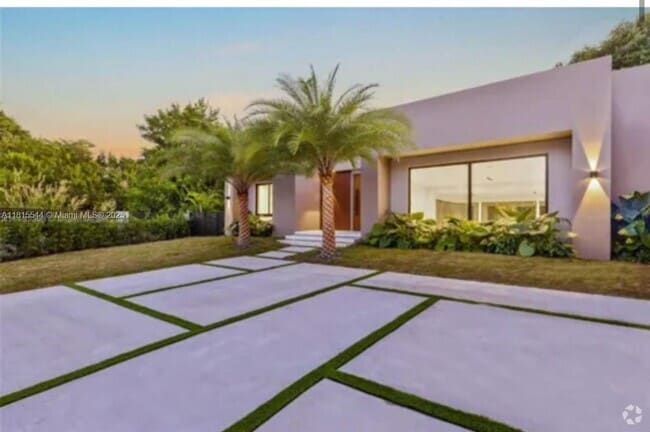 Building Photo - 223 S Shore Dr Rental