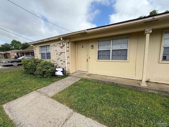 Photo - 407 Schubert Dr