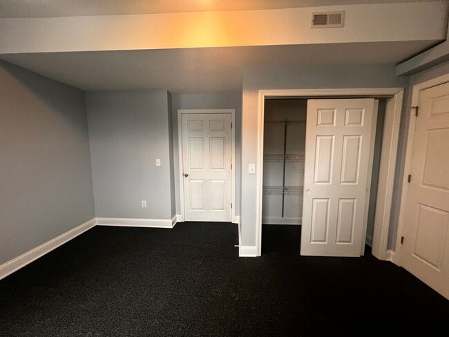 Photo - 2185 River Rd Unit Apt 2