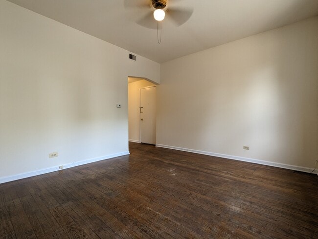 Photo - 3145 W Medill Ave Unit 1