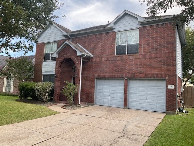 Building Photo - 17911 Scenic Oaks Dr
