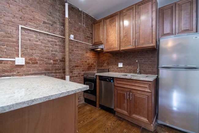 Photo - 156 W 15th St Unidad ID1302127P