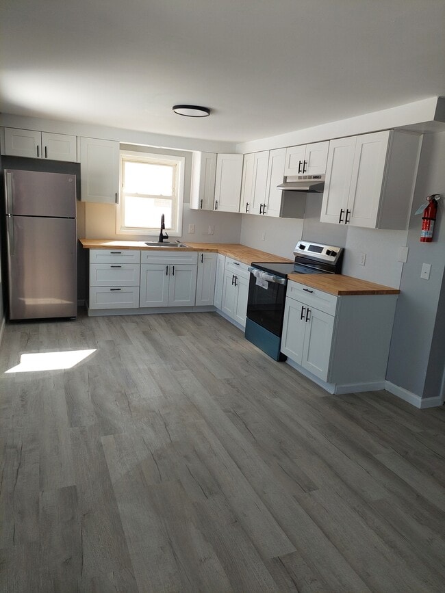 Photo - 12 Airport Rd Unit 8-4