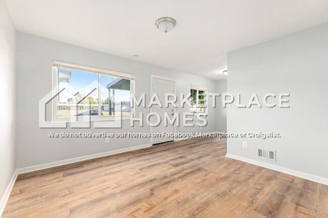 Photo - 2034 John B Ave