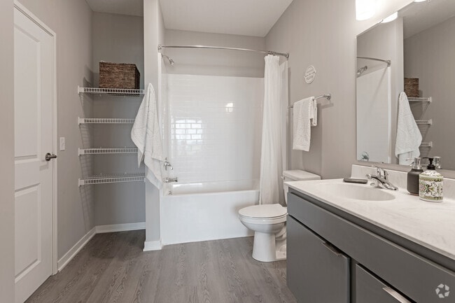 2BR, 2BA - Story