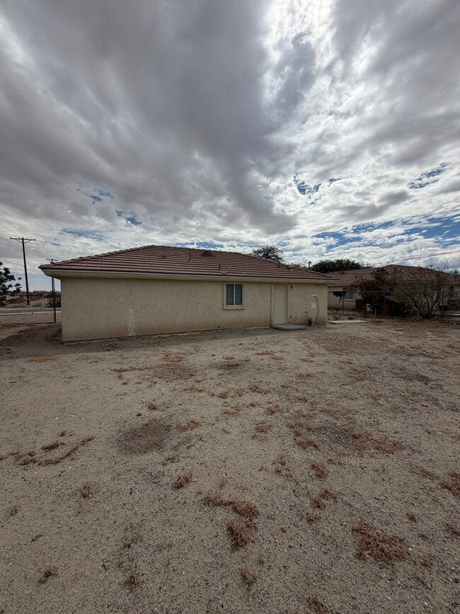 Photo - 1332 Persimmon Ave