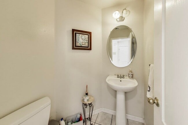Photo - 7 Cymbidium Cir