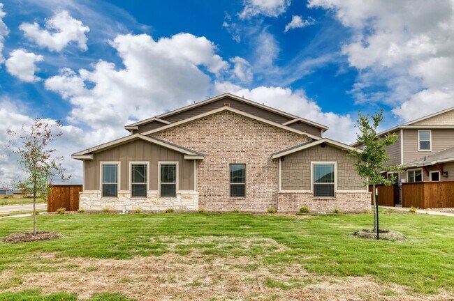 Photo - AVAILABLE NOW! GORGEOUS 3 BEDROOM FOUR PLEX LOCATED IN MIDLOTHIAN ISD!