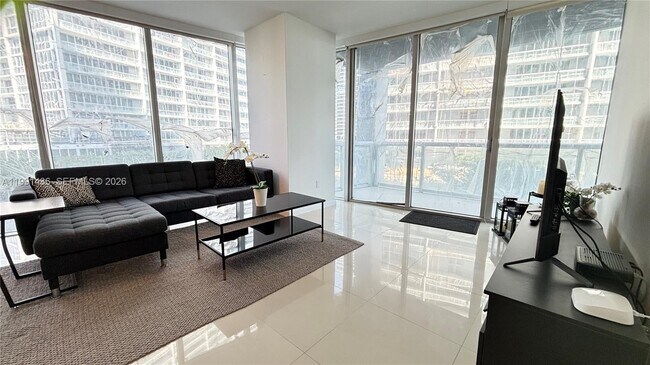Photo - 495 Brickell Ave Unidad 1610