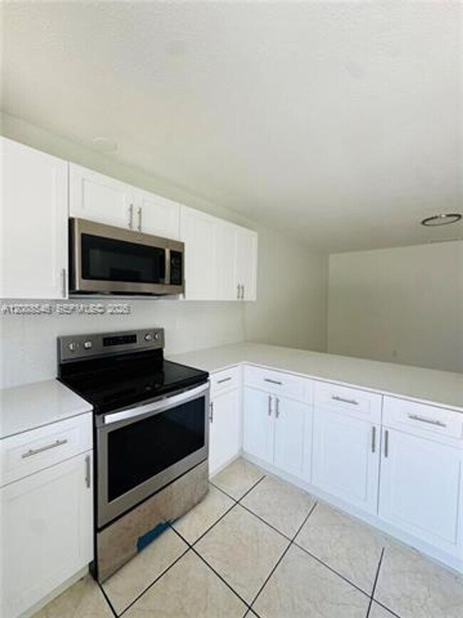 1107 NW 30th Ave