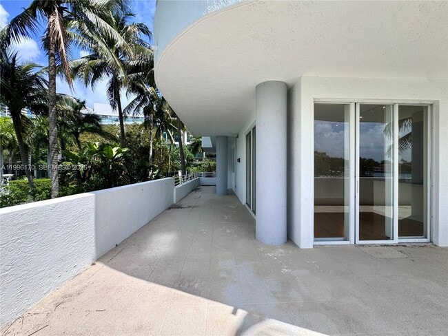 Photo - 5970 Indian Creek Dr Unit 203