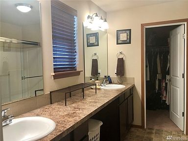 Photo - 469 NE Nantucket St