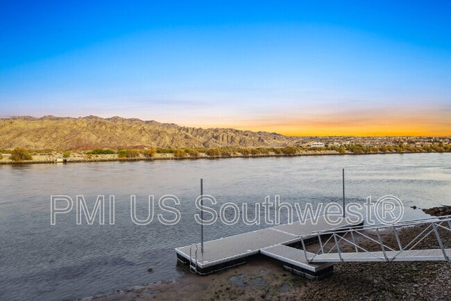 Photo - 437 Riverfront Dr