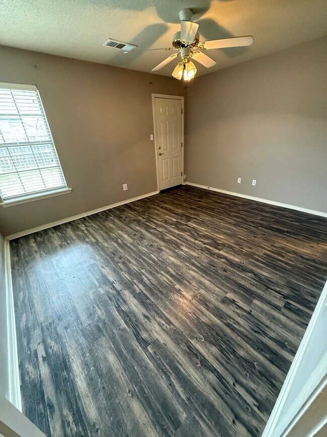 Photo - 1824 Wilder Ln Unit A