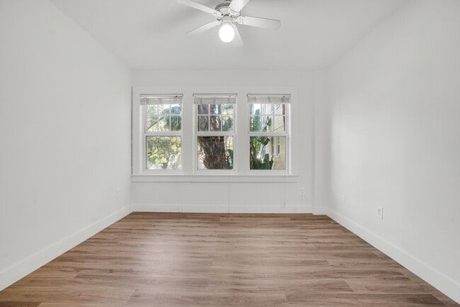 Photo - 536 14th St Unit 211