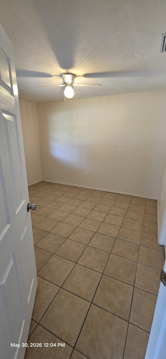 Photo - 5001 22nd St W