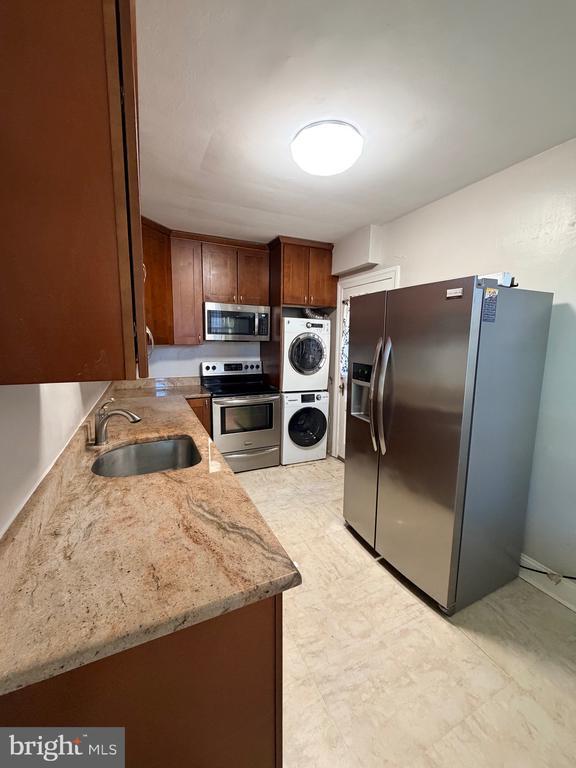 Building Photo - 2600 16th St S