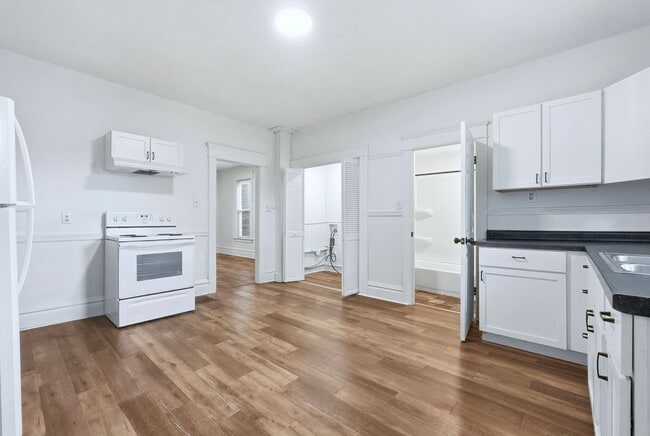 Photo - 3-Bed, 2-Bath Home with Large Kitchen & De...