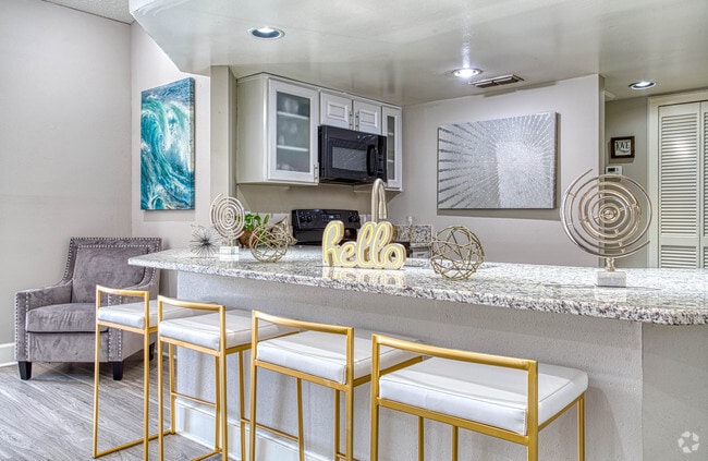 LEASING OFFICE-CLUB HOUSE - Bridgewater Pointe Apartments