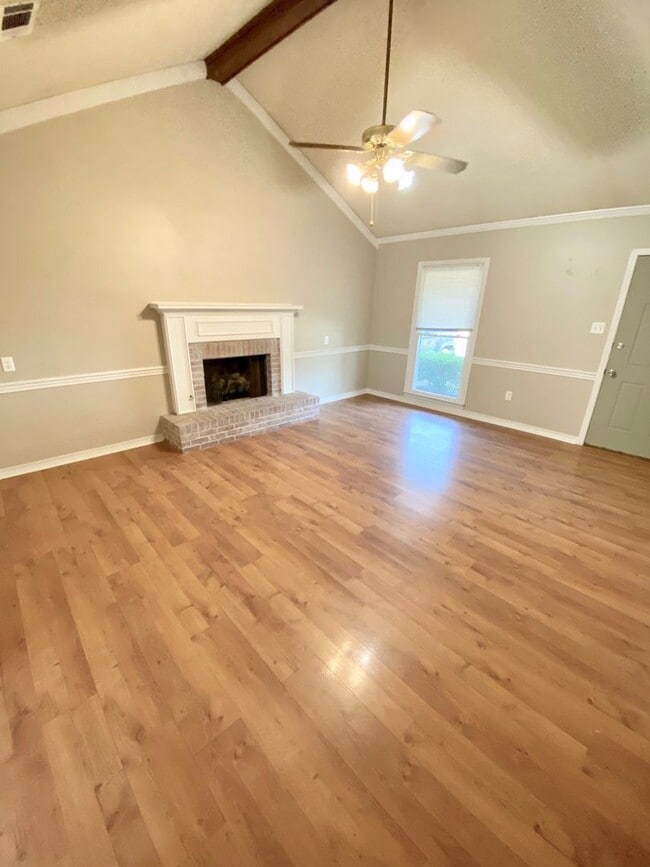 Photo - 103 Fox Run Dr