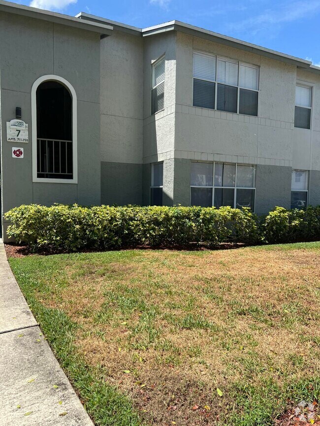 Building Photo - 1401 Village Blvd Unit 718 Rental