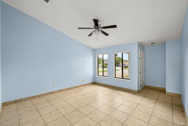Photo - 7750 Betty Louise Dr