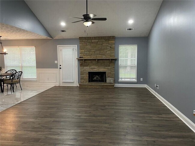 Photo - 4215 Hamilton Walk Dr