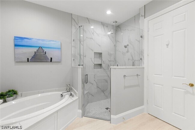 Building Photo - 3031 Marengo Ct Unit 101