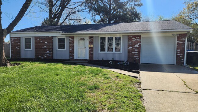 Photo - 924 Carriage Hill Rd