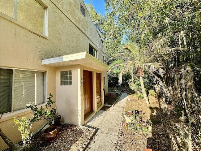 Building Photo - 630 Pavare Ct