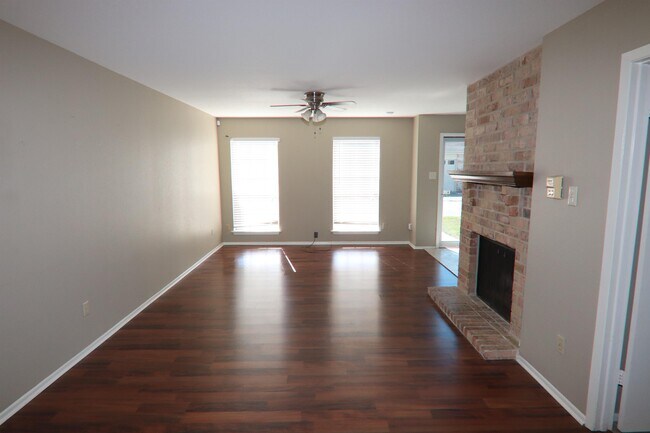 Photo - 1021 Park Meadow Dr