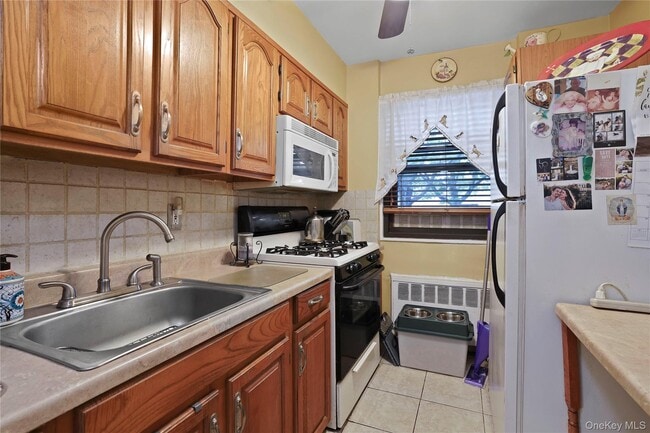 Photo - 137-29 81st St