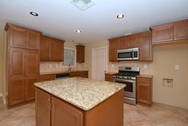 Building Photo - 10402 Chatterton Dr Rental
