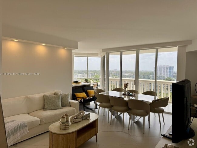 Building Photo - 1000 E Island Blvd Unit 1410 Rental