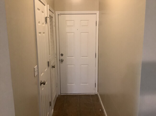 Photo - 2377 Companion Cir E