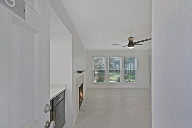 Building Photo - 6633 W Airport Blvd Unit 1109 Rental