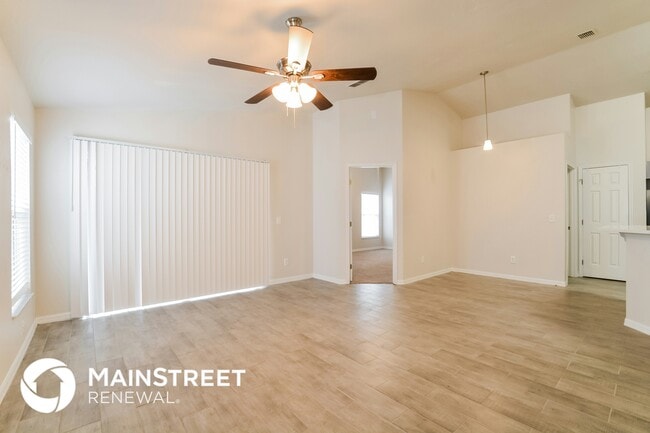 Photo - 1308 Whitewood Way