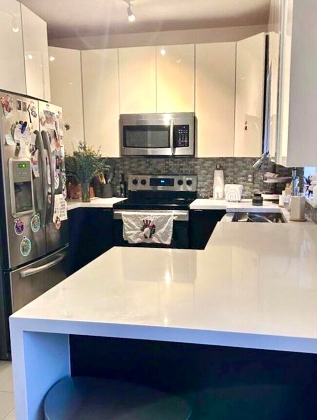 Photo - 4110 NE 24th St