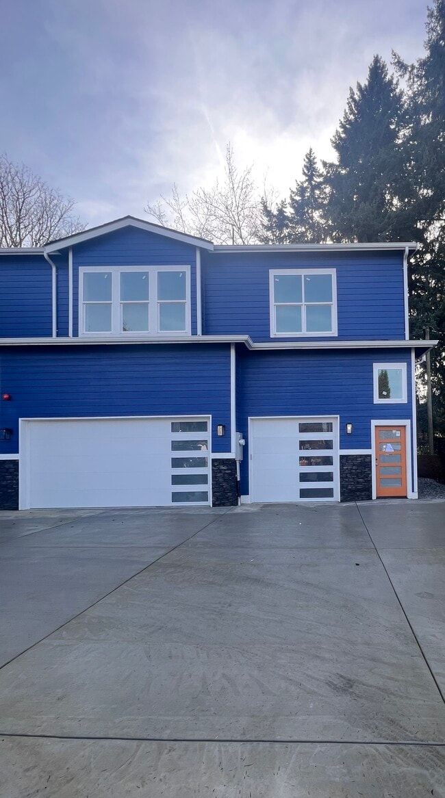 Building Photo - 11416 8th Ave S Unit ADU